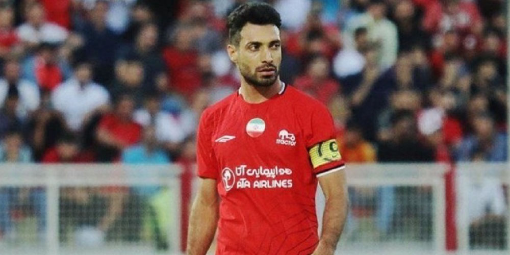 شجاع مقابل استقلال بازی می‌کند