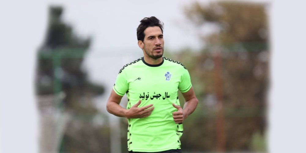 خاطره جالب مهاجم استقلال از کف ریاض!