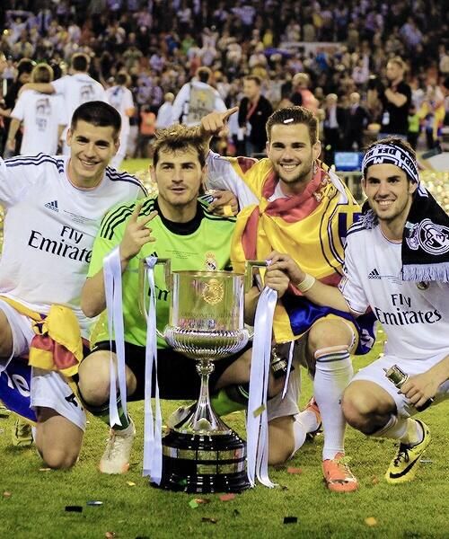 wallpaper for laptop Iker Casillas