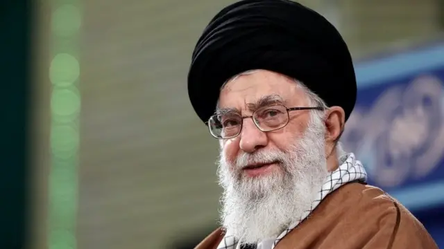 سن سید علی خامنه ای