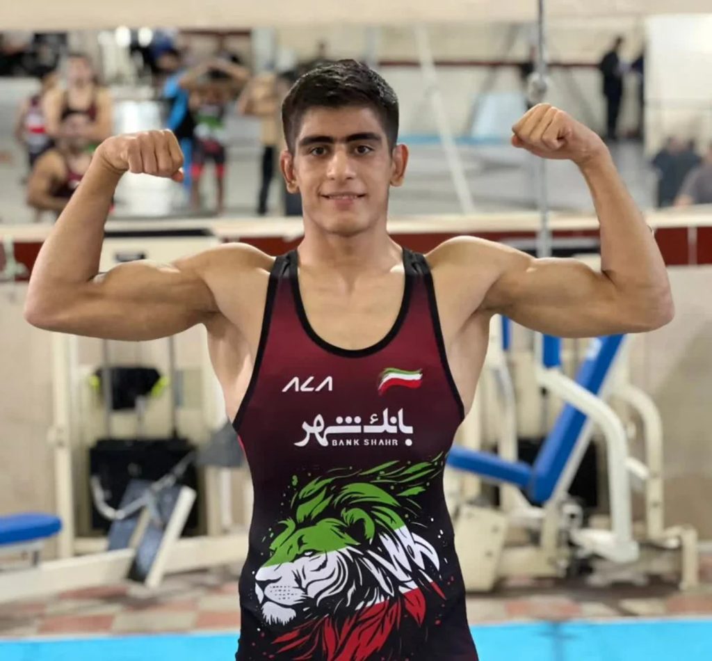 سجاد پیردایه قهرمان کشتی آزاد جوانان کشور