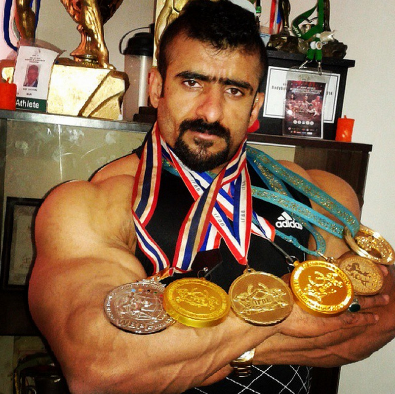 عکس هادی چوپان بدنسازی