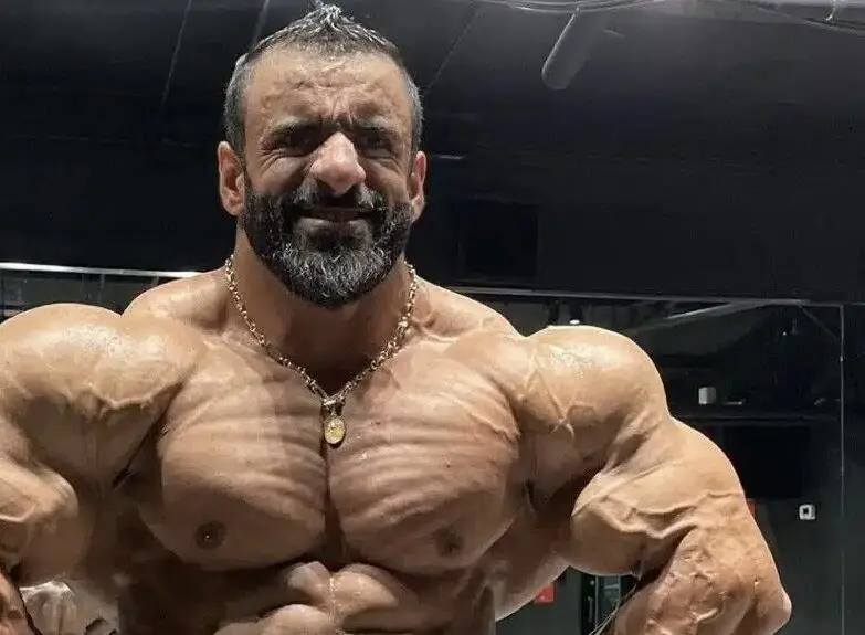 والپیپر هادی چوپان 2025